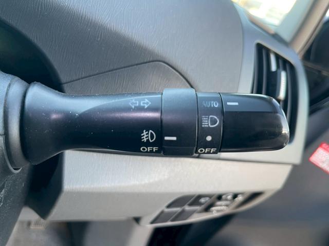 プリウス Sツーリングセレクション 社外ナビ/TVフルセグ/ビルトインETC/バックモニター/プッシュスタート/純正AW/オートエアコン/ドライブレコーダー前(36枚目)