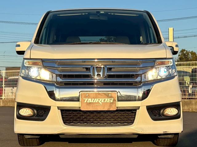 ステップワゴンスパーダ Ｓ　８人乗り・ナビ・テレビ・バックカメラ・社外１６インチアルミ・スペアタイヤ・オートエアコン・オートライト・ＥＴＣ・スマートキー・両側パワースライドドア・クルーズコントロール（9枚目）