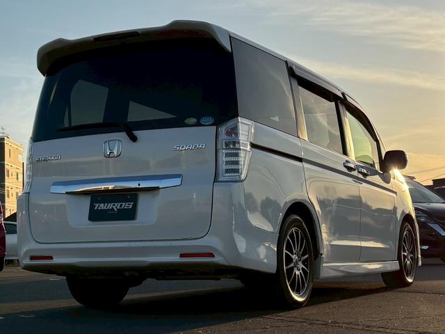 ステップワゴンスパーダ Ｓ　８人乗り・ナビ・テレビ・バックカメラ・社外１６インチアルミ・スペアタイヤ・オートエアコン・オートライト・ＥＴＣ・スマートキー・両側パワースライドドア・クルーズコントロール（14枚目）