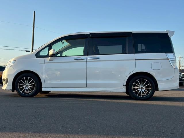 ステップワゴンスパーダ Ｓ　８人乗り・ナビ・テレビ・バックカメラ・社外１６インチアルミ・スペアタイヤ・オートエアコン・オートライト・ＥＴＣ・スマートキー・両側パワースライドドア・クルーズコントロール（17枚目）