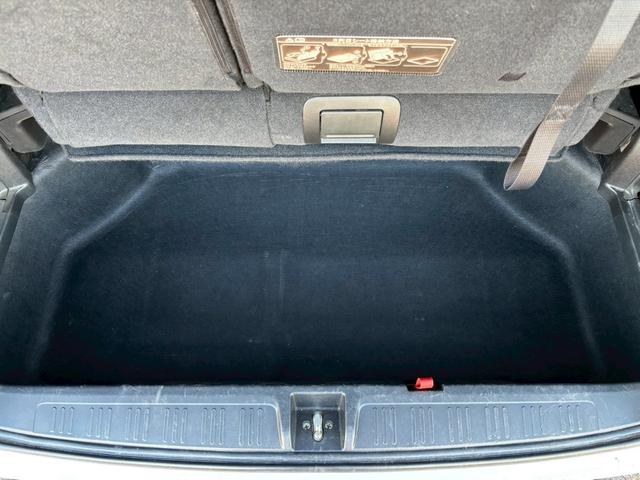 ステップワゴンスパーダ Ｓ　８人乗り・ナビ・テレビ・バックカメラ・社外１６インチアルミ・スペアタイヤ・オートエアコン・オートライト・ＥＴＣ・スマートキー・両側パワースライドドア・クルーズコントロール（39枚目）