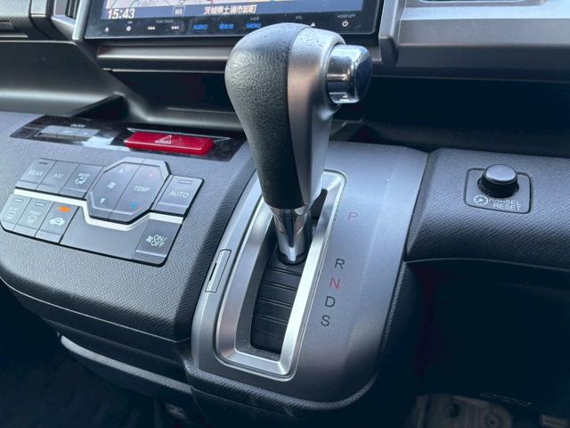 ステップワゴンスパーダ Ｓ　８人乗り・ナビ・テレビ・バックカメラ・社外１６インチアルミ・スペアタイヤ・オートエアコン・オートライト・ＥＴＣ・スマートキー・両側パワースライドドア・クルーズコントロール（49枚目）