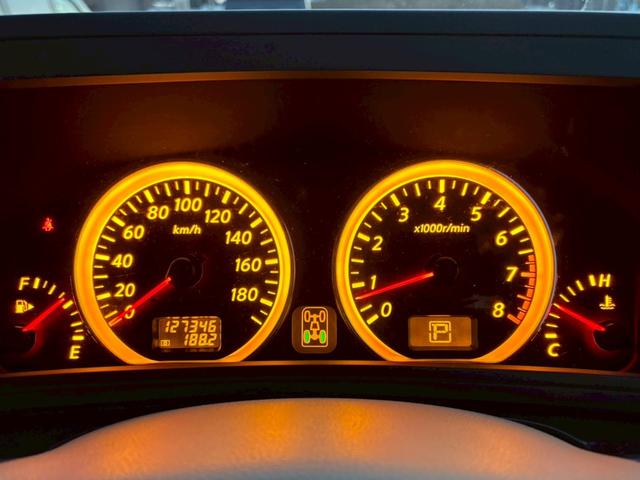 エルグランド ライダー 車検令和9年8月・ワンオーナー・4WD・サンルーフ・白本革・両側パワースライドドア・バックカメラ・社外18インチアルミホイール・オートエアコン(20枚目)