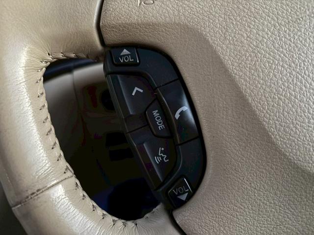 エルグランド ライダー 車検令和9年8月・ワンオーナー・4WD・サンルーフ・白本革・両側パワースライドドア・バックカメラ・社外18インチアルミホイール・オートエアコン(46枚目)