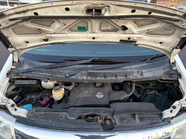 エルグランド ライダー 車検令和9年8月・ワンオーナー・4WD・サンルーフ・白本革・両側パワースライドドア・バックカメラ・社外18インチアルミホイール・オートエアコン(54枚目)