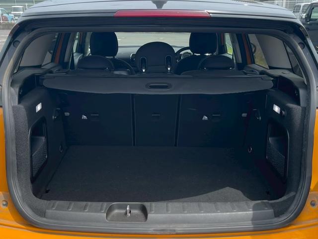 MINI クーパー クラブマン ナビ バックモニター オートエアコン オートライト フォグライト 純正17インチアルミホイール ETC パワーステアリング パワーウインドウ(31枚目)