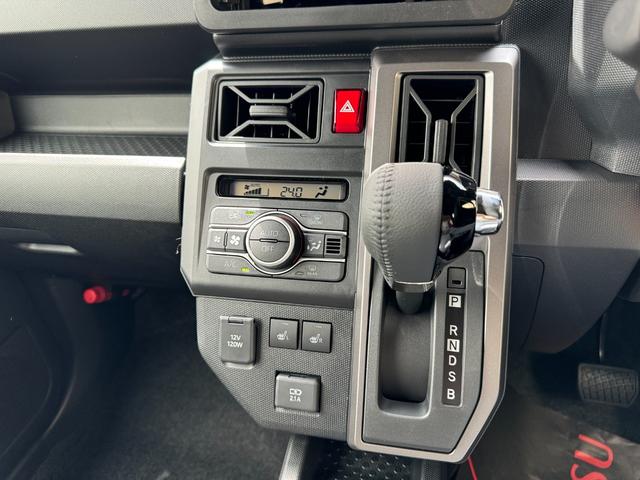 タフト Ｇ　ダーククロムベンチャー　届出済未使用車　ガラスルーフ　スマートアシスト　アダプティブクルーズコントロール　禁煙車　シートヒーター　コーナーセンサー　レーンキープ　スマートキー　ＬＥＤヘッド／フォグ　オートマチックハイビーム（11枚目）
