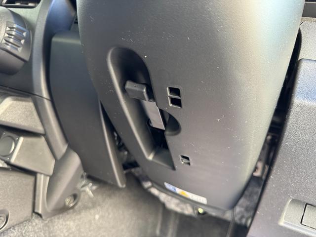 ジムニー ＸＣ　５型　マイナーチェンジ後　衝突防止装置　アイスト　フリーキー　盗難防止　フルフラットシート　シートヒータ　ＡＣ　サイドエアバッグ　ＥＳＰ　助手席エアバック　切替４ＷＤ　ＬＥＤへッドライト　アダプティブクルーズコントロール（19枚目）