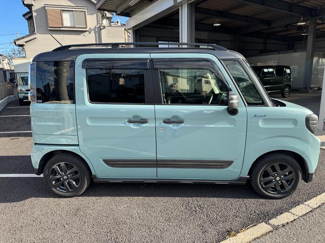 スペーシアギア ハイブリッドＸＺ　ワンオーナー　純正８型ナビ　ＢカメラＥＴＣ　フルセグＴＶ　Ｂｌｕｅｔｏｏｔｈ対応　衝突軽減ブレーキ　シートヒーター　両側パワースライドドア　ステアリングスイッチ　アダプティブクルコン　プッシュスタート　ヘッドアップディスプレイ　電動ミラー（9枚目）