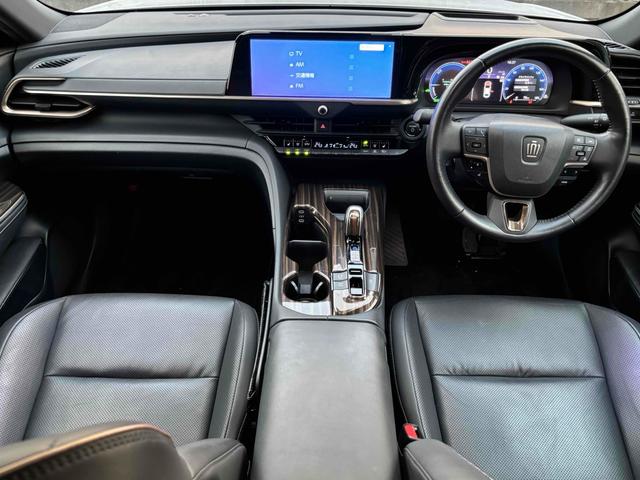 クラウンクロスオーバー Gアドバンスド・レザーパッケージ モデリスタエアロ パノラミックビュー デジタルインナーミラー 黒革レザーシート BSM シートヒーター 4WD レーンアシスト パワーシート 衝突被害軽減システム(2枚目)