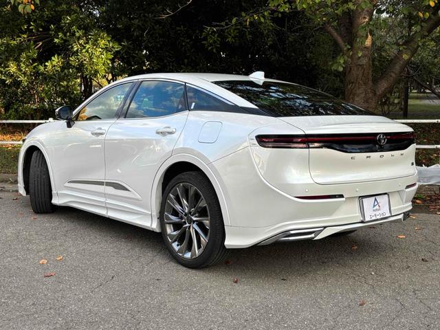 クラウンクロスオーバー Gアドバンスド・レザーパッケージ モデリスタエアロ パノラミックビュー デジタルインナーミラー 黒革レザーシート BSM シートヒーター 4WD レーンアシスト パワーシート 衝突被害軽減システム(15枚目)