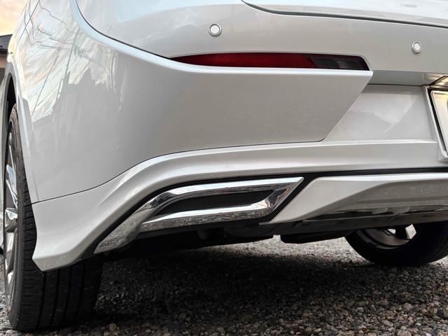 クラウンクロスオーバー Gアドバンスド・レザーパッケージ モデリスタエアロ パノラミックビュー デジタルインナーミラー 黒革レザーシート BSM シートヒーター 4WD レーンアシスト パワーシート 衝突被害軽減システム(20枚目)