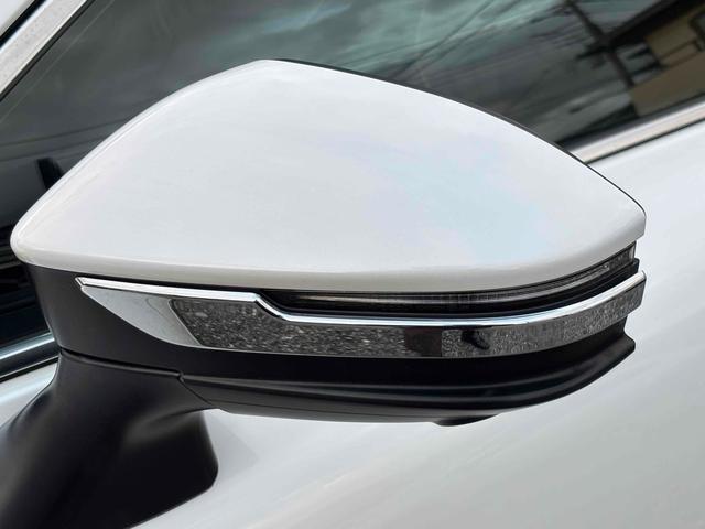 クラウンクロスオーバー Gアドバンスド・レザーパッケージ モデリスタエアロ パノラミックビュー デジタルインナーミラー 黒革レザーシート BSM シートヒーター 4WD レーンアシスト パワーシート 衝突被害軽減システム(24枚目)