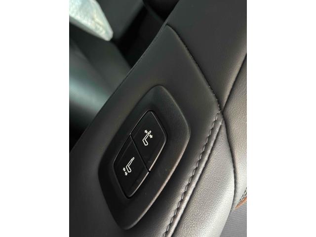 クラウンクロスオーバー Gアドバンスド・レザーパッケージ モデリスタエアロ パノラミックビュー デジタルインナーミラー 黒革レザーシート BSM シートヒーター 4WD レーンアシスト パワーシート 衝突被害軽減システム(47枚目)