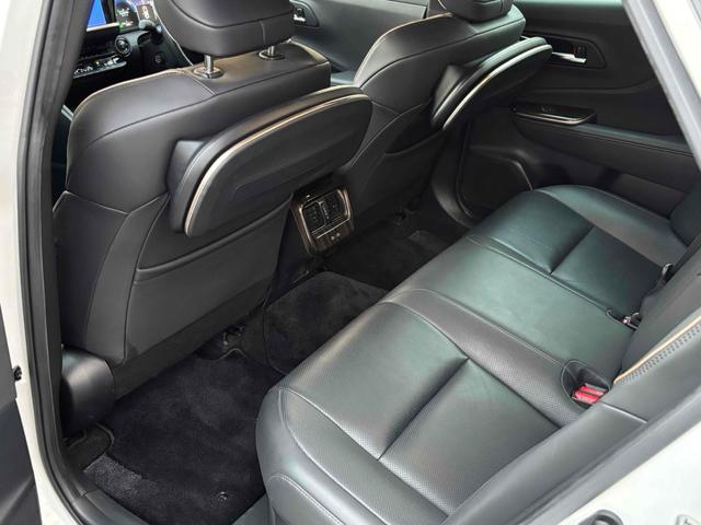 クラウンクロスオーバー Gアドバンスド・レザーパッケージ モデリスタエアロ パノラミックビュー デジタルインナーミラー 黒革レザーシート BSM シートヒーター 4WD レーンアシスト パワーシート 衝突被害軽減システム(49枚目)