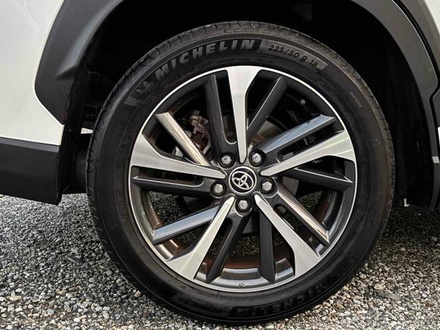 カローラクロス ハイブリッド　Ｚ　ドライブレコーダー　全周囲カメラ　オートクルーズコントロール　レーンアシスト　パワーシート　衝突被害軽減システム　ナビ　オートマチックハイビーム　オートライト　ＬＥＤヘッドランプ（19枚目）