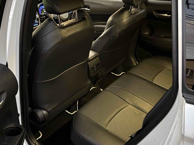 カローラクロス ハイブリッド　Ｚ　ドライブレコーダー　全周囲カメラ　オートクルーズコントロール　レーンアシスト　パワーシート　衝突被害軽減システム　ナビ　オートマチックハイビーム　オートライト　ＬＥＤヘッドランプ（32枚目）