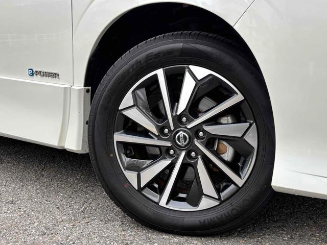 セレナ ｅ－パワー　ハイウェイスターＶ　ワンオーナー／純正１０インチナビ／プロパイロット／両側パワースライドドア／ブラインドスポットモニター／ＬＥＤヘッドライト／ドライブレコーダー／ＥＴＣ（11枚目）