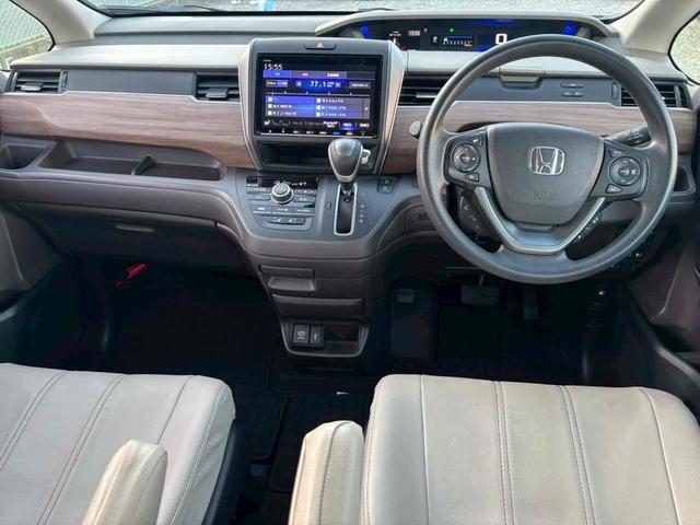 フリード G 4WD ETC バックカメラ ナビ TV オートクルーズコントロール レーンアシスト 衝突被害軽減システム 両側電動スライドドア オートライト スマートキー アイドリングストップ 電動格納ミラー(2枚目)