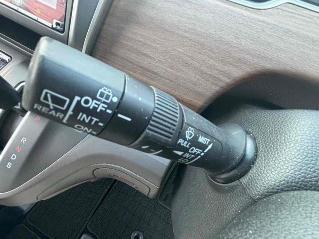 フリード G 4WD ETC バックカメラ ナビ TV オートクルーズコントロール レーンアシスト 衝突被害軽減システム 両側電動スライドドア オートライト スマートキー アイドリングストップ 電動格納ミラー(9枚目)