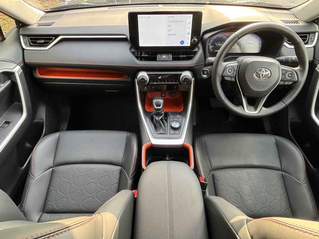RAV4 アドベンチャー 純正10型ディスプレイオーディオ/パノラマルーフ/パノラミックビューモニター/TRDエアロ/デジタルインナーミラー/ルーフレール/パワーバックドア/トヨタセーフティセンス/ワンオーナー/寒冷地仕様(2枚目)