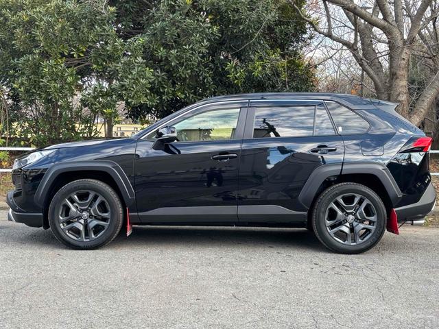 RAV4 アドベンチャー 純正10型ディスプレイオーディオ/パノラマルーフ/パノラミックビューモニター/TRDエアロ/デジタルインナーミラー/ルーフレール/パワーバックドア/トヨタセーフティセンス/ワンオーナー/寒冷地仕様(15枚目)