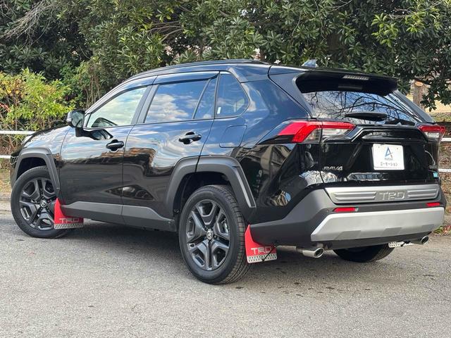RAV4 アドベンチャー 純正10型ディスプレイオーディオ/パノラマルーフ/パノラミックビューモニター/TRDエアロ/デジタルインナーミラー/ルーフレール/パワーバックドア/トヨタセーフティセンス/ワンオーナー/寒冷地仕様(17枚目)