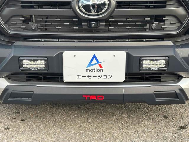 RAV4 アドベンチャー 純正10型ディスプレイオーディオ/パノラマルーフ/パノラミックビューモニター/TRDエアロ/デジタルインナーミラー/ルーフレール/パワーバックドア/トヨタセーフティセンス/ワンオーナー/寒冷地仕様(23枚目)