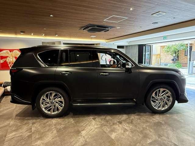 ＬＸ ＬＸ６００　４ＷＤ　マットブラックフィルム施工　フルモデルスタ　デジタルミラー　リアエンターテイメント　フロアマット　３Ｄサラウンド　シートヒーター　シートベンチレーション　ハンドルヒーター（2枚目）