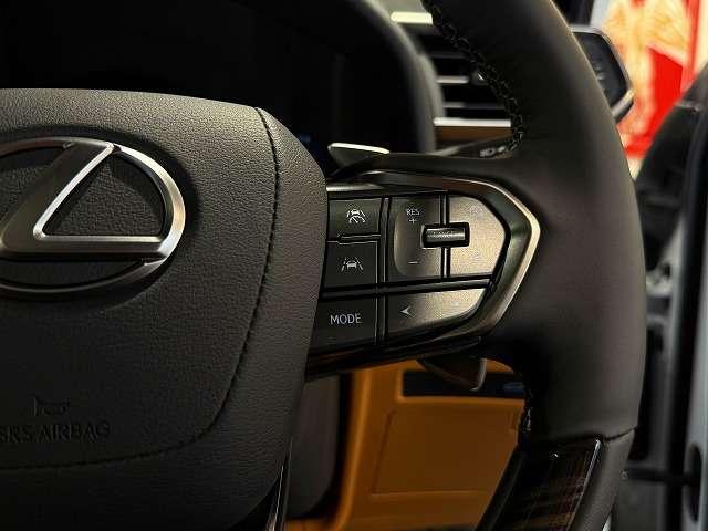 ＬＸ ＬＸ６００　４ＷＤ　マットブラックフィルム施工　フルモデルスタ　デジタルミラー　リアエンターテイメント　フロアマット　３Ｄサラウンド　シートヒーター　シートベンチレーション　ハンドルヒーター（26枚目）