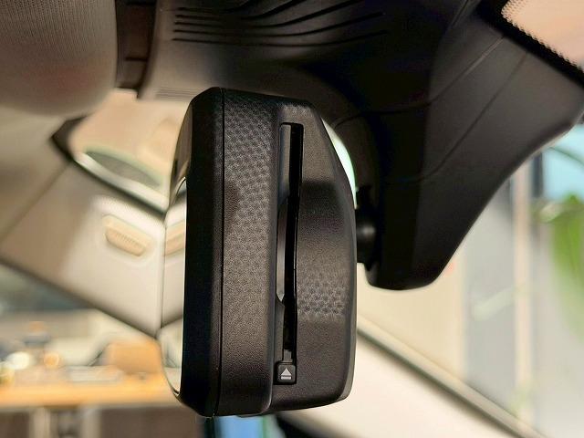 ５シリーズ ５２３ｄ　ラグジュアリー　ブラックレザー　ヘッドアップディスプレイ　アクティブクルーズコントロール　シートヒーター　全方位カメラ　ロゴプロジェクター　電動トランク（29枚目）