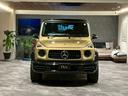 Ｇクラス Ｇ６３　４ＷＤ　特別オーダー車　Ｍａｎｕｆａｋｔｕｒプログラム／ＡＭＧナイトパッケージ／デザートサンド／ナッパレザーライムグリーン／リラクゼーション機能／ボディ同色スペアタイヤリング／２２インチｆｏｒｅｄｗｈｅｅｌｓ／ルーフブラック（2枚目）