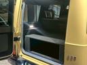 Ｇ６３　４ＷＤ　特別オーダー車　Ｍａｎｕｆａｋｔｕｒプログラム／ＡＭＧナイトパッケージ／デザートサンド／ナッパレザーライムグリーン／リラクゼーション機能／ボディ同色スペアタイヤリング／２２インチｆｏｒｅｄｗｈｅｅｌｓ／ルーフブラック（24枚目）