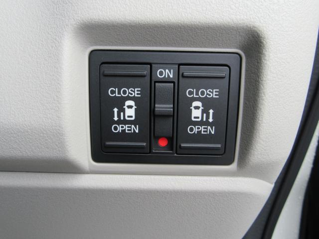 N-BOX ベースグレード オプションコンフォートパッケージ/両側パワースライドドア/純正カーナビゲーション/バックカメラ/LEDヘッドライト/衝突軽減ブレーキ/後席用テーブル(11枚目)