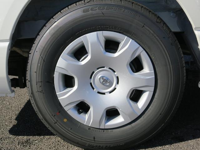 ハイエースバン スーパーGL ダークプライム 車線逸脱システム・クリアランスソナー・パーキングサポートシステム・両側電動ドア・オートマチックハイビーム・排ガス浄化装置(16枚目)