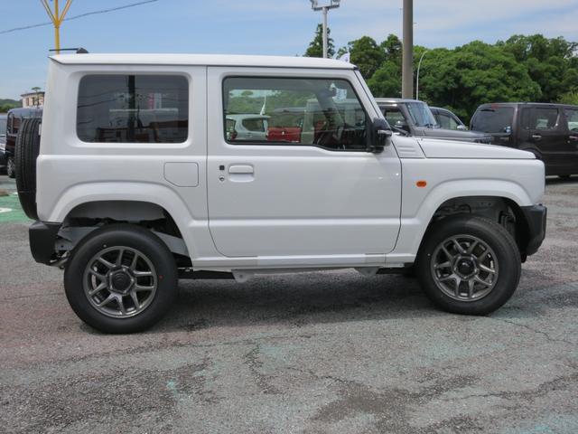 ジムニー ＸＣ　届出済未使用車・リアパーキングセンサー・４ＷＤ・ＬＥＤヘッドライト・シートヒーター・クルーズコントロール！（9枚目）