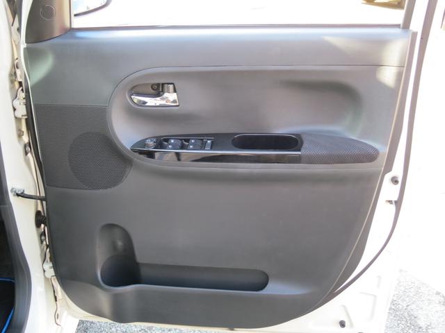 タント カスタムRS 両側電動スライドドア・AM・FM・Bluetooth・TV・バックカメラ・衝突軽減ブレーキ・ETC(25枚目)