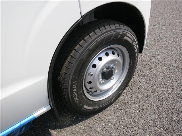 ＮＶ１００クリッパーバン ＤＸ　届出済未使用車・２ＷＤ・ＣＶＴ・衝突被害軽減ブレーキ・ハイルーフ・アイドリングストップ・コーナーセンサー（8枚目）