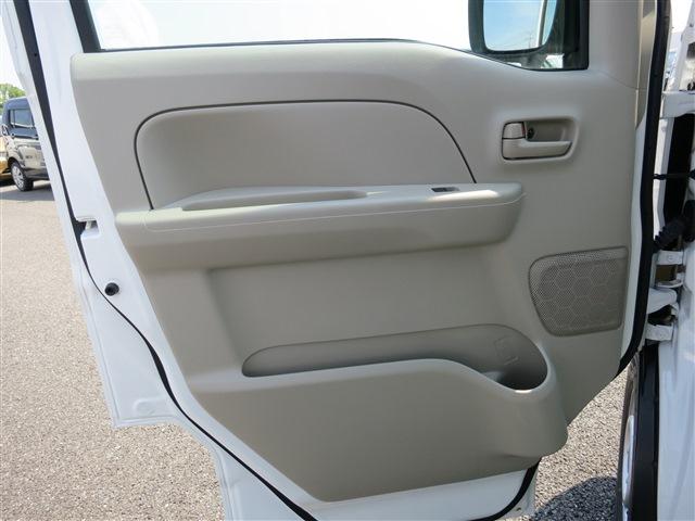 ＮＶ１００クリッパーバン ＤＸ　届出済未使用車・２ＷＤ・ＣＶＴ・衝突被害軽減ブレーキ・ハイルーフ・アイドリングストップ・コーナーセンサー（9枚目）