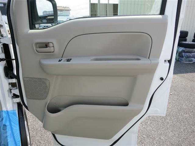 ＮＶ１００クリッパーバン ＤＸ　届出済未使用車・２ＷＤ・ＣＶＴ・衝突被害軽減ブレーキ・ハイルーフ・アイドリングストップ・コーナーセンサー（15枚目）