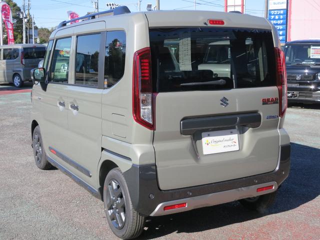 スペーシアギア ハイブリッドXZ 届出済未使用車 誤発進抑制機能 後方誤発進抑制機能 後退時ブレーキサポート(フロント・リヤ) 電動パーキング 全方位モニター付きコネクトナビ ヒートシーター 両側電動スライドドア アダプティブクルコン(8枚目)