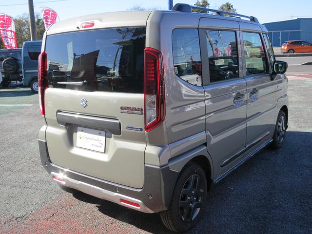 スペーシアギア ハイブリッドXZ 届出済未使用車 誤発進抑制機能 後方誤発進抑制機能 後退時ブレーキサポート(フロント・リヤ) 電動パーキング 全方位モニター付きコネクトナビ ヒートシーター 両側電動スライドドア アダプティブクルコン(10枚目)