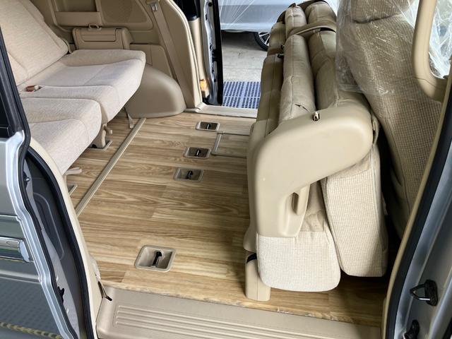 ステップワゴン Ｇ　スタイルエディション　両側電動スライドドア　フローリングフロア　純正ナビ　Ｂカメラ　ＥＴＣ　キーレス　社外１６インチアルミ　オートＡＣ　ＨＩＤヘッドライト　ドアバイザー　ウインカーミラー　タイミングチェーン（48枚目）