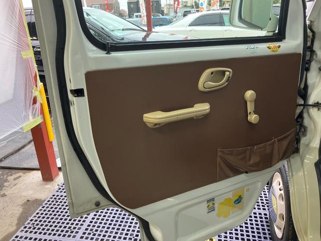 エブリイ ＰＡ　ハイルーフ　バス仕様　シートカバー　社外ナビＴＶ　Ｂｌｕｅｔｏｏｔｈ　ＥＴＣ　ルームミラー型ドラレコ　社外ウッドハンドル　フルエアロ　ＨＩＤヘッドライト　ルーフキャリア　タイミングチェーン（20枚目）