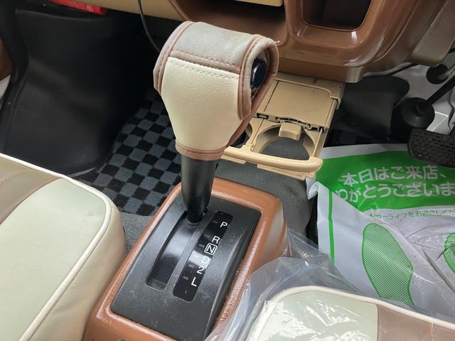 エブリイ ＰＡ　ハイルーフ　バス仕様　シートカバー　社外ナビＴＶ　Ｂｌｕｅｔｏｏｔｈ　ＥＴＣ　ルームミラー型ドラレコ　社外ウッドハンドル　フルエアロ　ＨＩＤヘッドライト　ルーフキャリア　タイミングチェーン（31枚目）