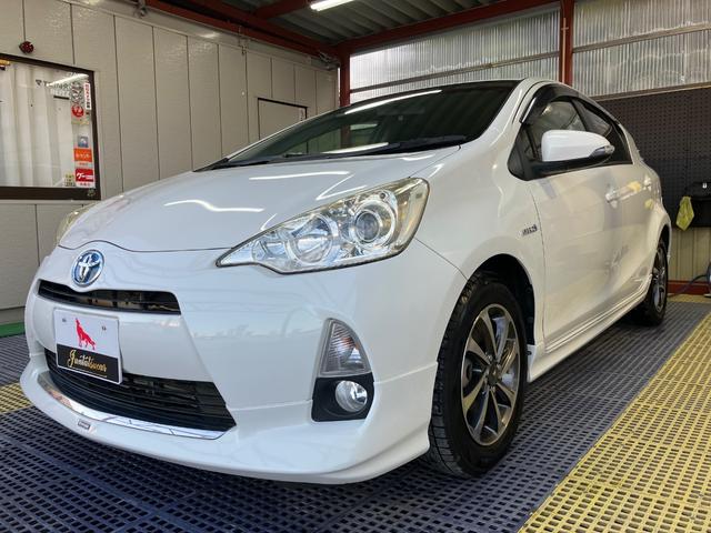 アクア Ｇ　モデリスタエアロ　モデリスタアルミ　純正ナビ　フルセグＴＶ　Ｂカメラ　Ｂｌｕｅｔｏｏｔｈ　ＥＴＣ　スマートキー　Ｐスタート　シートヒーター　オートライト　オートＡＣ　ドアバイザー　タイミングチェーン（7枚目）