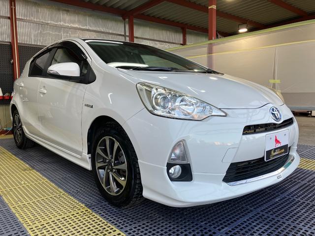 アクア Ｇ　モデリスタエアロ　モデリスタアルミ　純正ナビ　フルセグＴＶ　Ｂカメラ　Ｂｌｕｅｔｏｏｔｈ　ＥＴＣ　スマートキー　Ｐスタート　シートヒーター　オートライト　オートＡＣ　ドアバイザー　タイミングチェーン（8枚目）