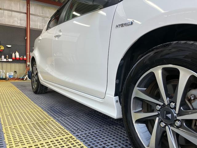 アクア Ｇ　モデリスタエアロ　モデリスタアルミ　純正ナビ　フルセグＴＶ　Ｂカメラ　Ｂｌｕｅｔｏｏｔｈ　ＥＴＣ　スマートキー　Ｐスタート　シートヒーター　オートライト　オートＡＣ　ドアバイザー　タイミングチェーン（16枚目）