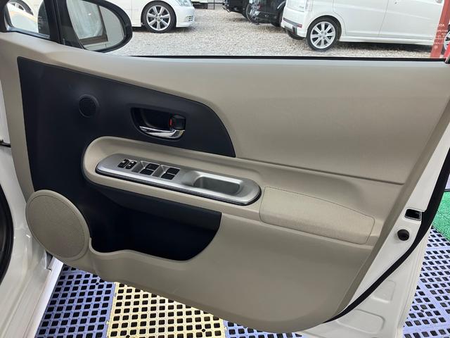 アクア Ｇ　モデリスタエアロ　モデリスタアルミ　純正ナビ　フルセグＴＶ　Ｂカメラ　Ｂｌｕｅｔｏｏｔｈ　ＥＴＣ　スマートキー　Ｐスタート　シートヒーター　オートライト　オートＡＣ　ドアバイザー　タイミングチェーン（25枚目）