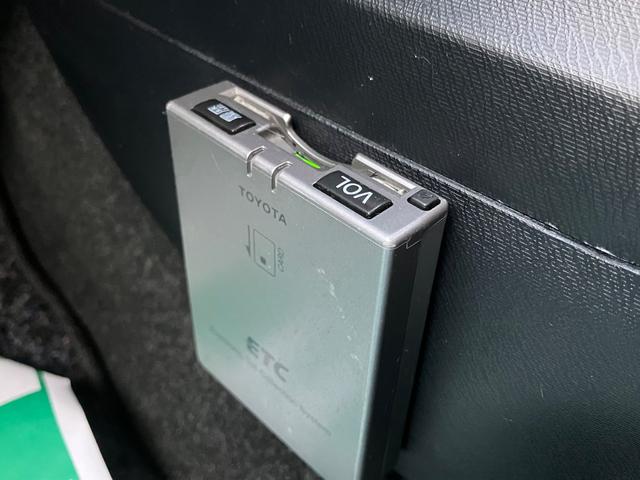 アクア Ｇ　モデリスタエアロ　モデリスタアルミ　純正ナビ　フルセグＴＶ　Ｂカメラ　Ｂｌｕｅｔｏｏｔｈ　ＥＴＣ　スマートキー　Ｐスタート　シートヒーター　オートライト　オートＡＣ　ドアバイザー　タイミングチェーン（33枚目）